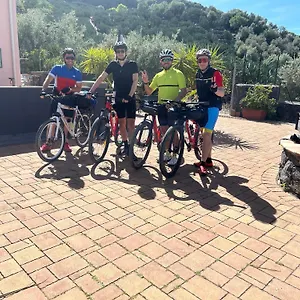 https://la-tana-di-luna.sicilyhotelsitaly.net