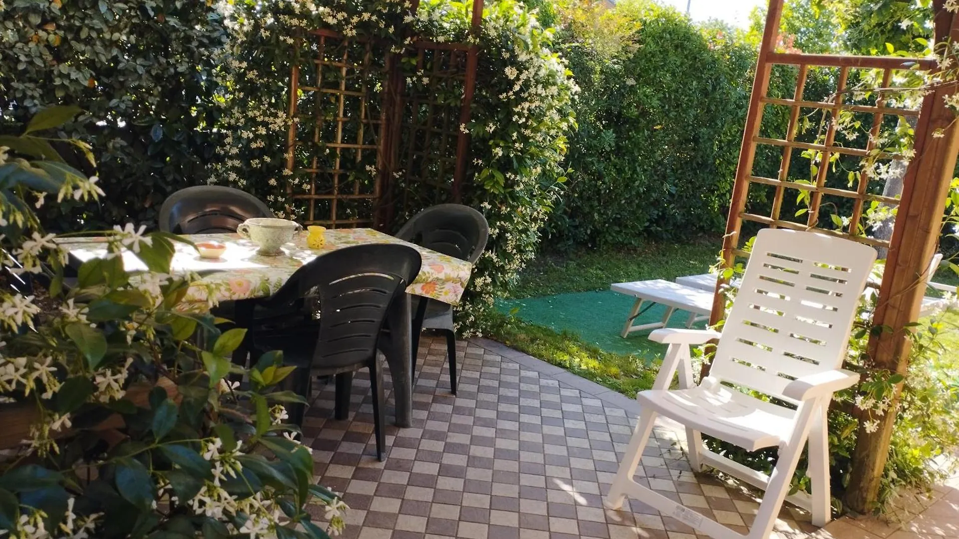 Melody House - Dependance Villa Castel del Bosco  Italy